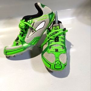 BROOKS Mid Distance Track Spikes